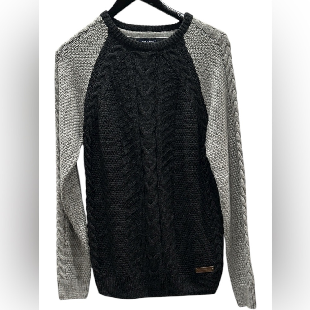 #323 Threadbare Black and Gray Cable Knit Men's Sweater